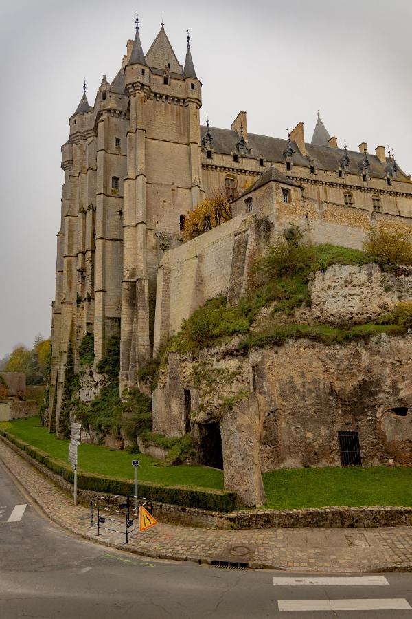 Maison Au Pied Du Chateau Châteaudun Eksteriør billede